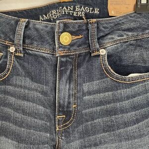 NEW American Eagle Outfitters 6R Mid Rise Kick Boot Jeans Item #9